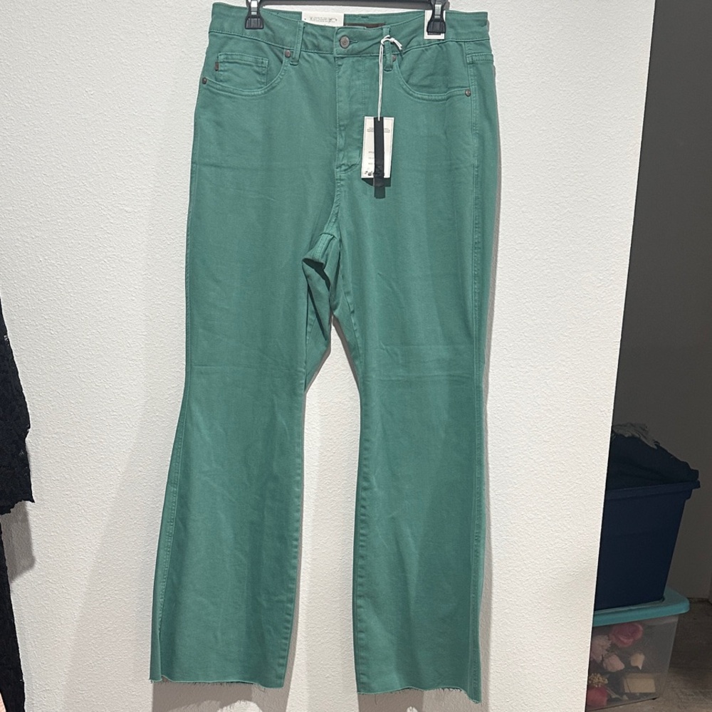 Judy Blue Women’s Topaz High Rise Tummy Control Flare Jeans
